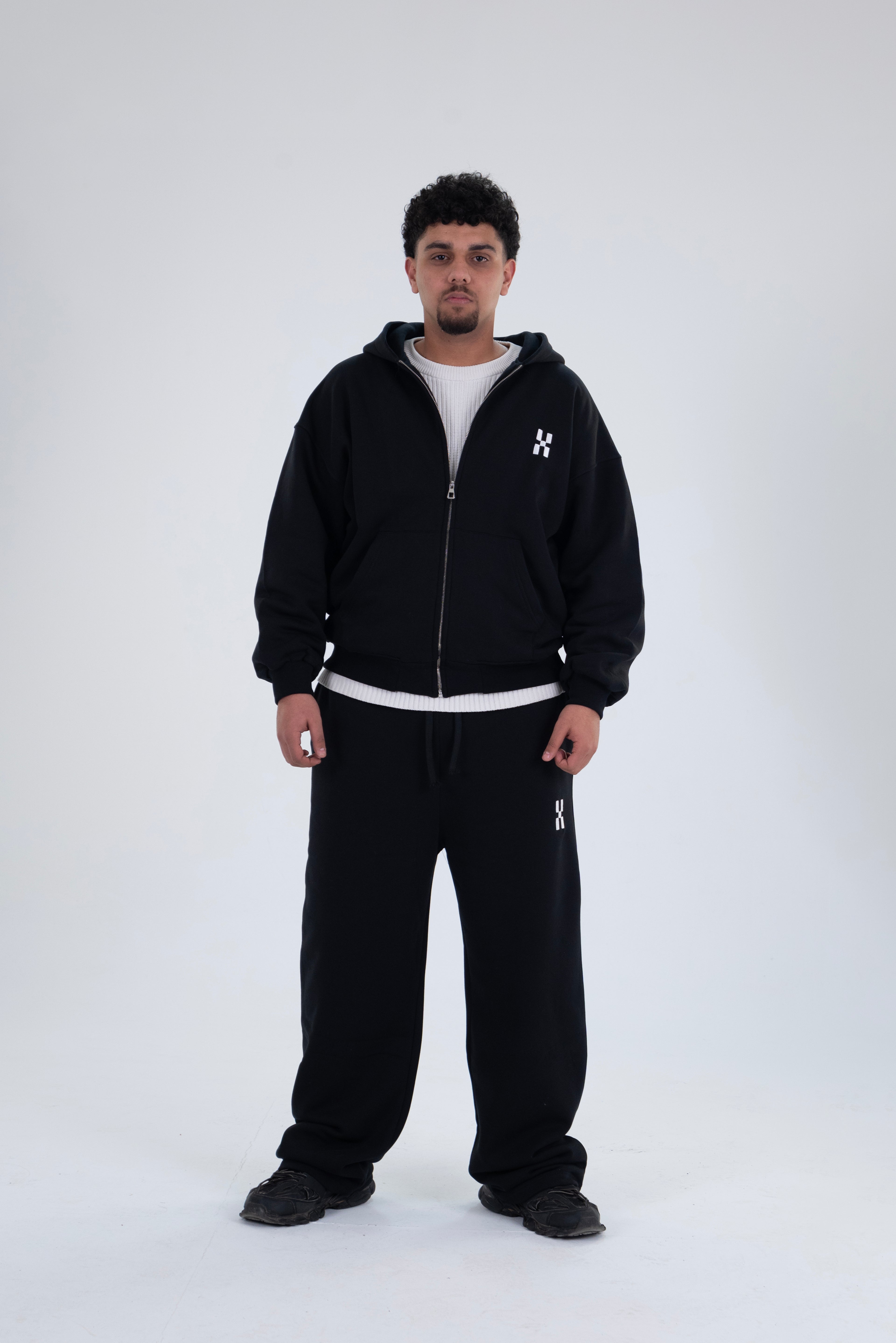BLACK TRACKSUIT
